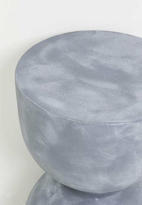 Nolden Brothers - Hour glass side table - cement finish