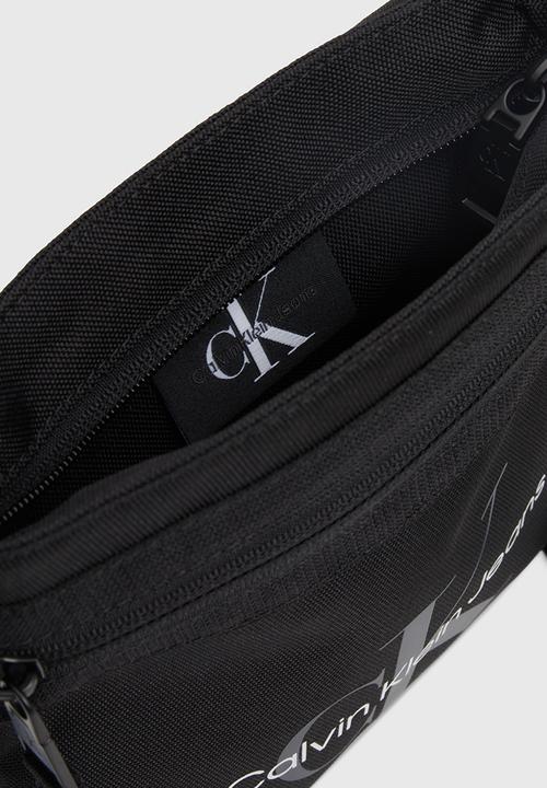 Calvin Klein - Sport Essentials Flatpack18 M - Black