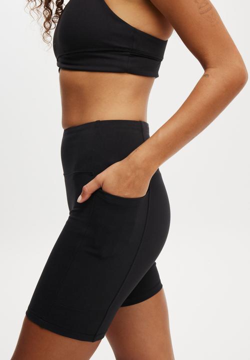 Cotton On - Ultra Soft Track Bike Short - Black