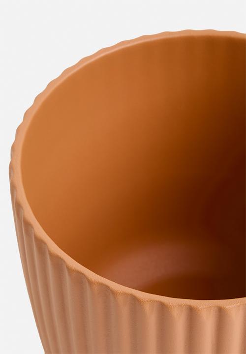 H&S - Stockholm planter pot - terracotta