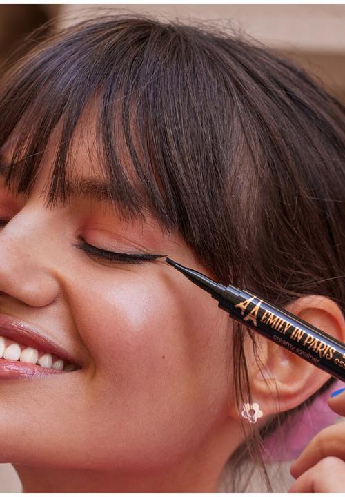 essence - Emily in Paris by essence Creamy Eyeliner 01