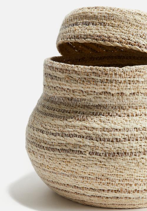 H&M - Small handmade straw box - beige