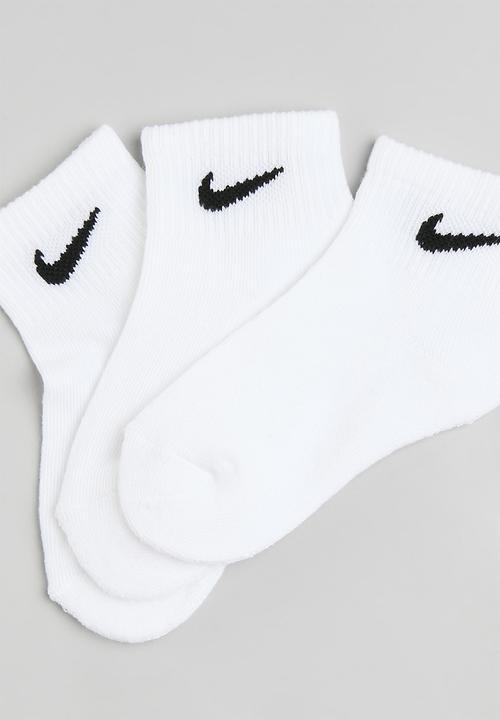Nike - Nhn nike basic pack qtr 3 pack sock - white1
