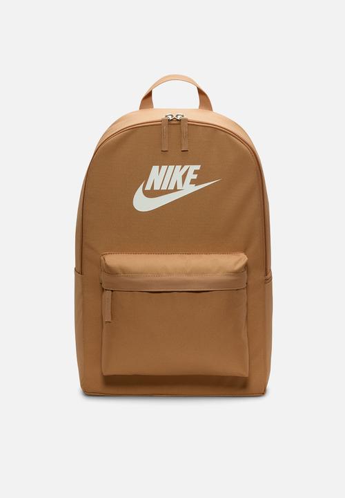 White nike backpack online