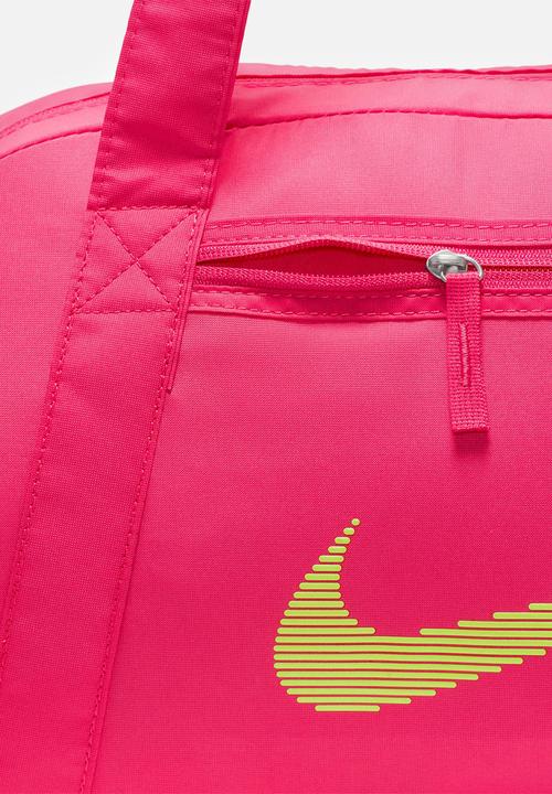 Nike - Nike Gym Club