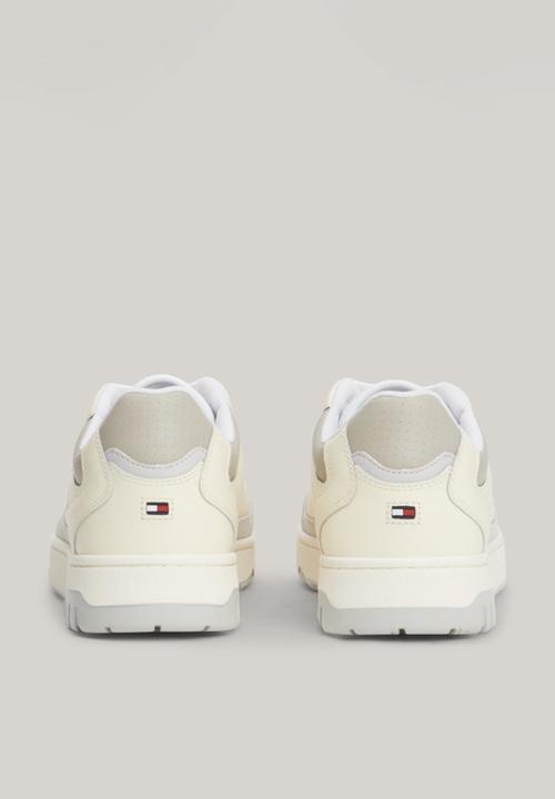 Tommy Hilfiger - TH Basket Street Poop - Cream