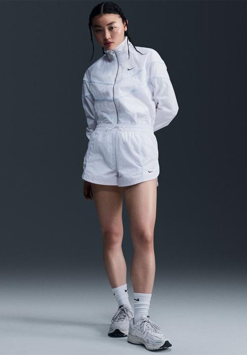 Nike - Nike Windrunner Women's Mid-Rise Short - White/Black
