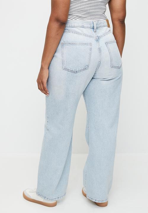 Cotton On - Plus Super Baggy Jean-Sunfaded Blue