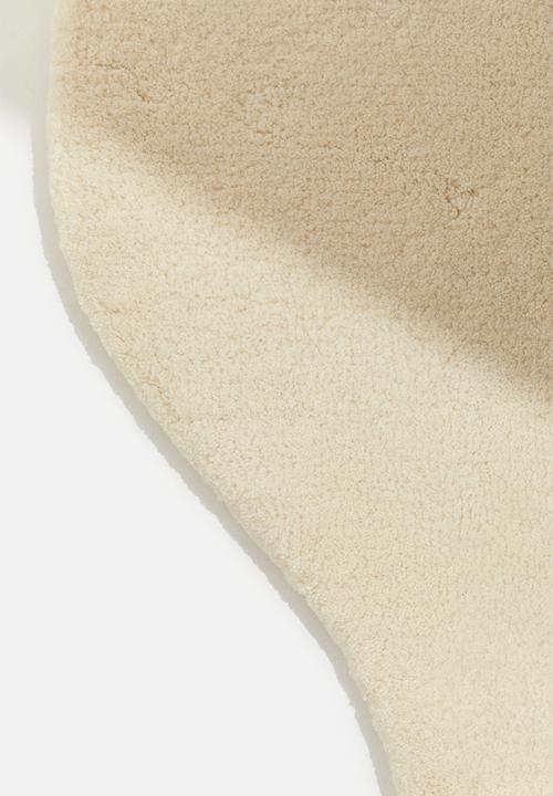 H&M - Tufted wool rug - light beige