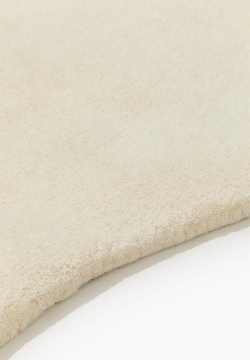 H&M - Tufted wool rug - light beige