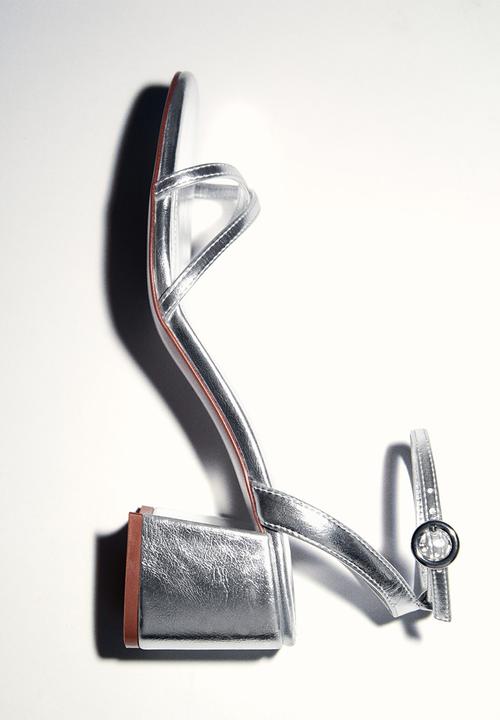MANGO - Gaby block heel - silver
