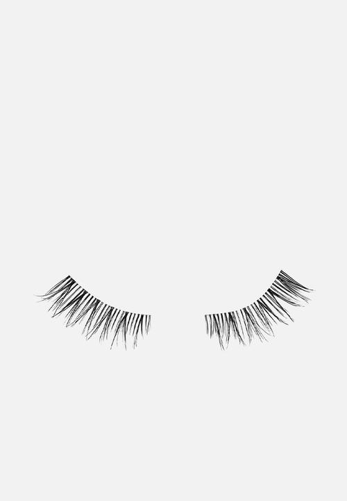 W7 Cosmetics - 3/4 Length Lashes - First Sight