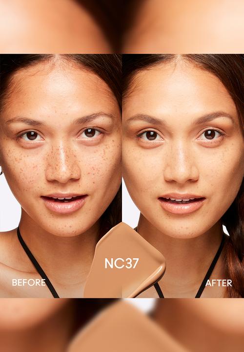 MAC - Studio FixFluid SPF 15 24HR Matte Foundation + Oil Control 15ml - NC37
