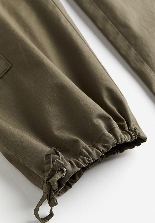 H&M - Twill cargo trousers - dark khaki green