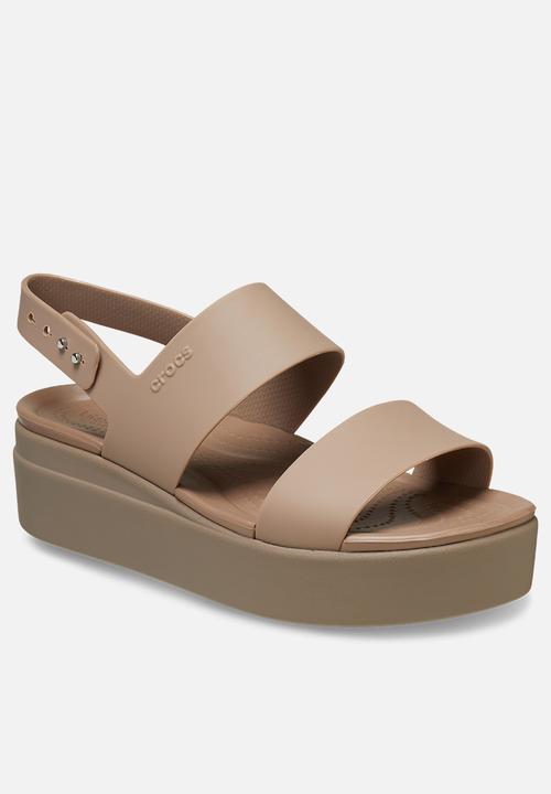 Crocs - Brooklyn low wedge - latte/mushroom