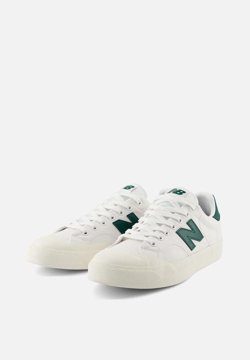 New Balance  - BB100VTC