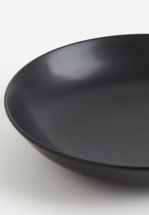 H&M - Deep porcelain plate - black