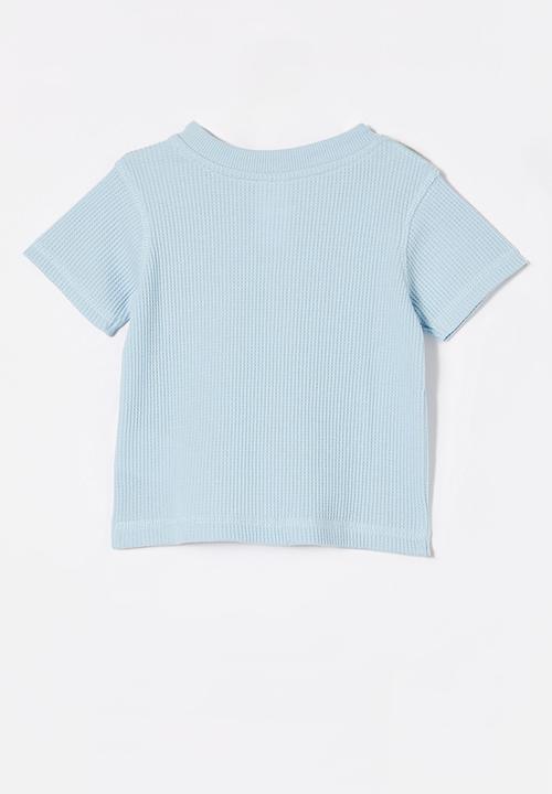 Cotton On - Magnus short sleeve placket top - frosty blue