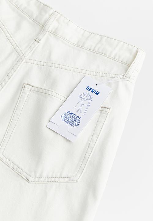 H&M - Mom loose fit ultra high ankle jeans - white