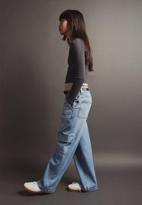H&M - Loose fit wide leg cargo jeans - denim blue
