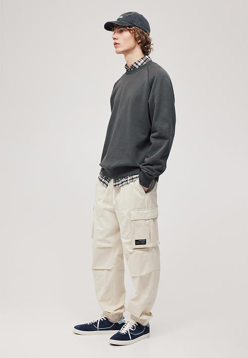 H&M - Relaxed fit cotton cargo joggers - cream 