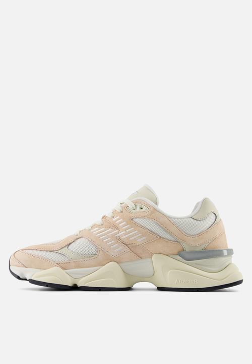 New Balance  - 9060