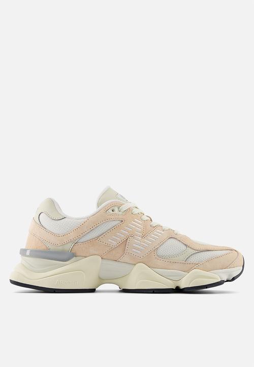 New Balance  - 9060