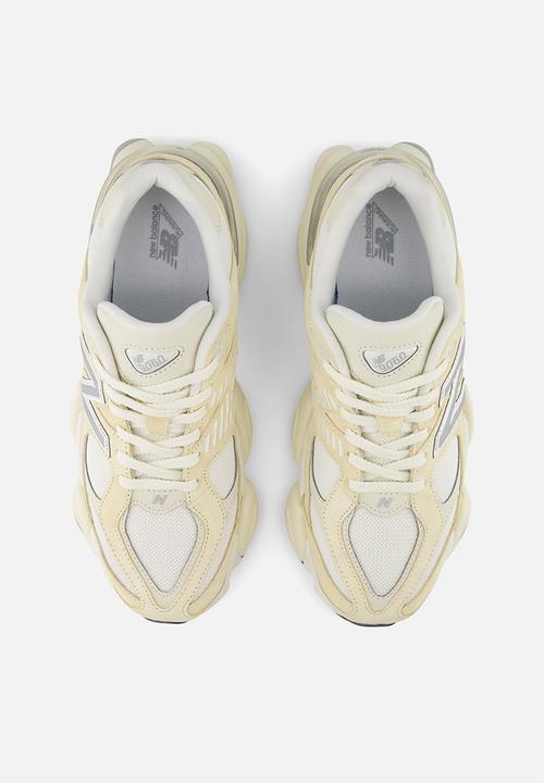 New Balance  - 9060
