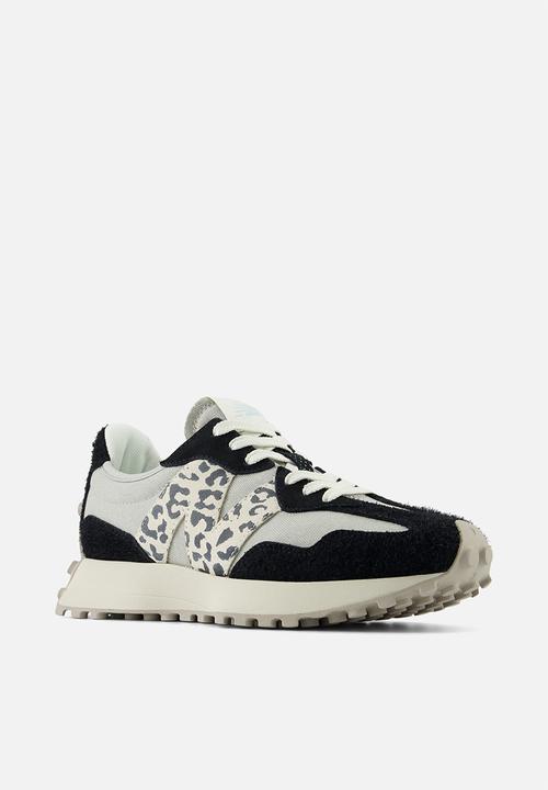 New Balance  - 327 v1