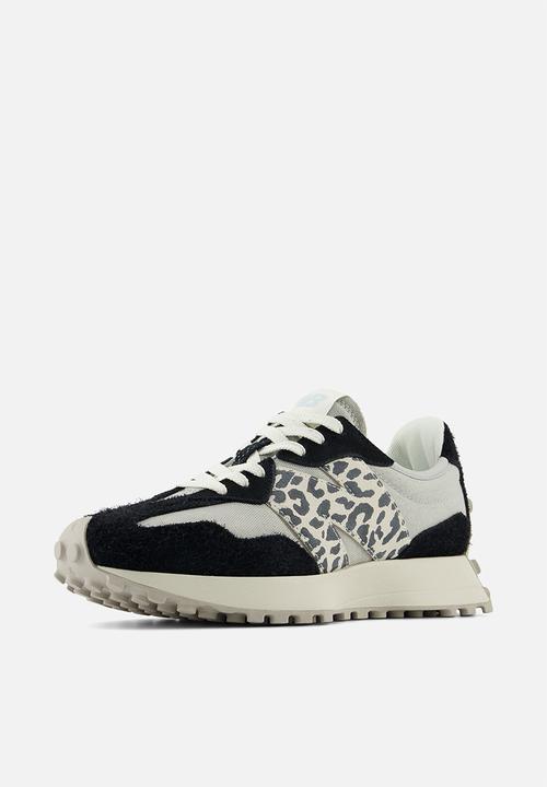 New Balance  - 327 v1