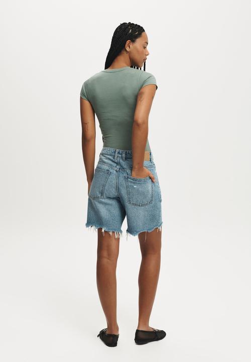 Cotton On - Relaxed Denim Short - Breeze Blue Worn