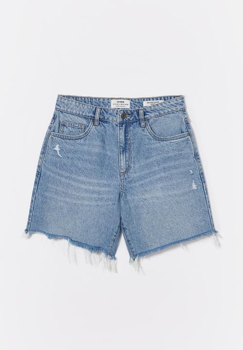 Cotton On - Relaxed Denim Short - Breeze Blue Worn