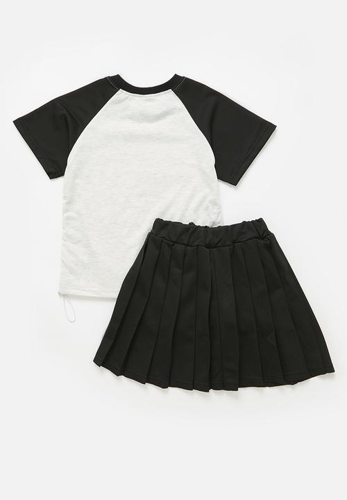 Pop Candy - Reglan sleeve tee and skirt set - black & white