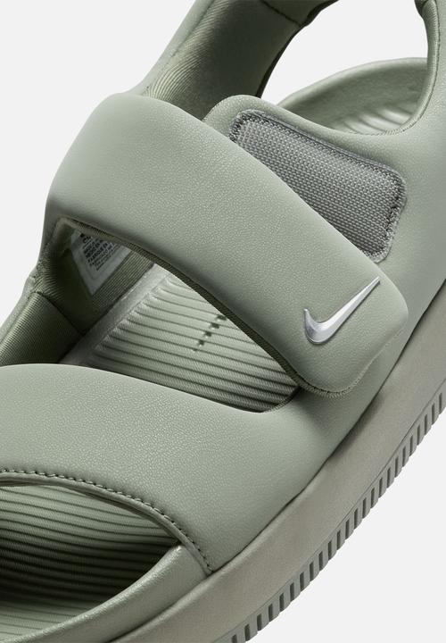 Nike - Calm - LIGHT ARMY/METALLIC SILVER-LIGHT ARMY