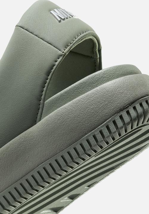 Nike - Calm - LIGHT ARMY/METALLIC SILVER-LIGHT ARMY