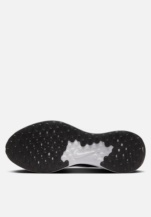 Nike - Nike Revolution 7