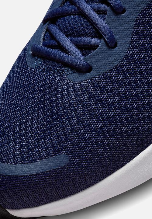 Nike - Nike Revolution 7