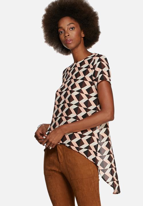Glamorous - Triangle Geometric Scoop Top