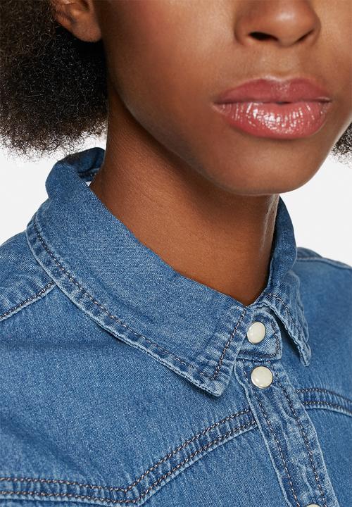 Glamorous - Fitted Denim Shirt