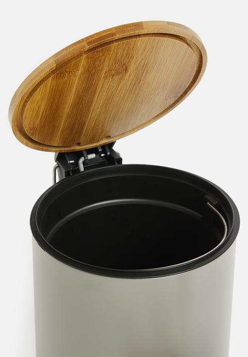 Bathroom Solutions - 3L Bamboo lid pedal bin- taupe