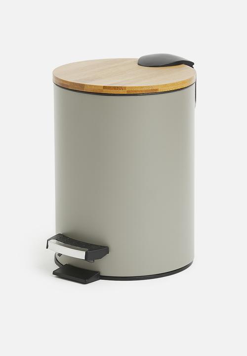 Bathroom Solutions - 3L Bamboo lid pedal bin- taupe