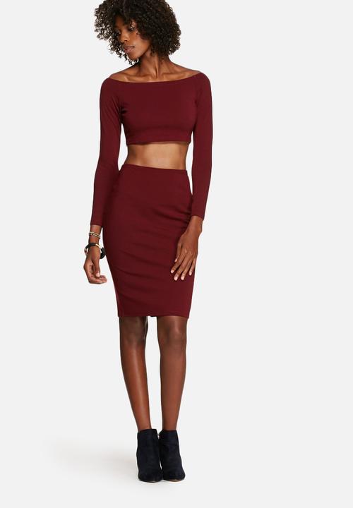 Glamorous - Straight Shoulder Crop Top