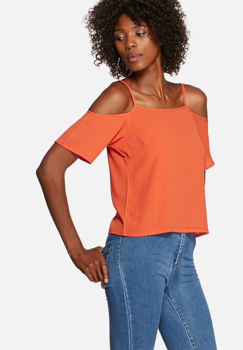 Glamorous - Cold shoulder top