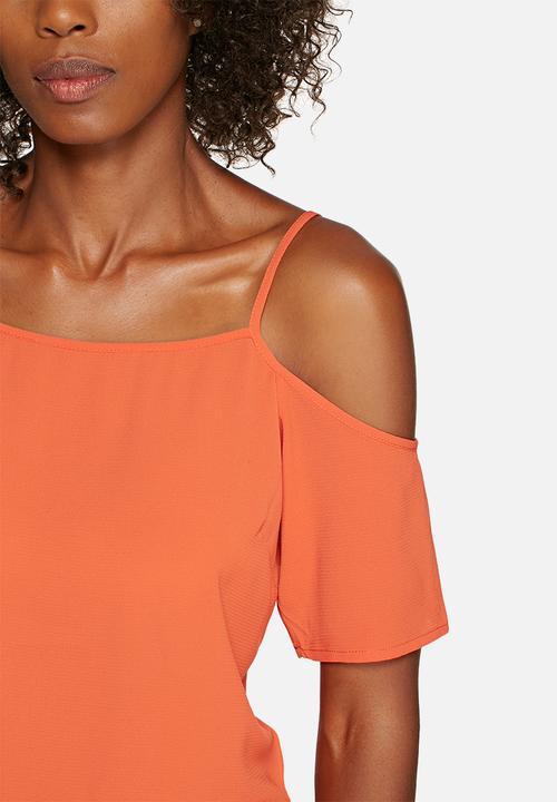 Glamorous - Cold shoulder top
