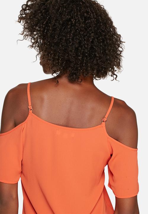 Glamorous - Cold shoulder top