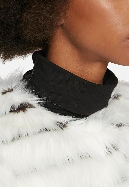 Glamorous - Two Tone Faux Fur Short Jacket