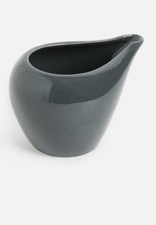 Omada - Irregular creamer - dark grey