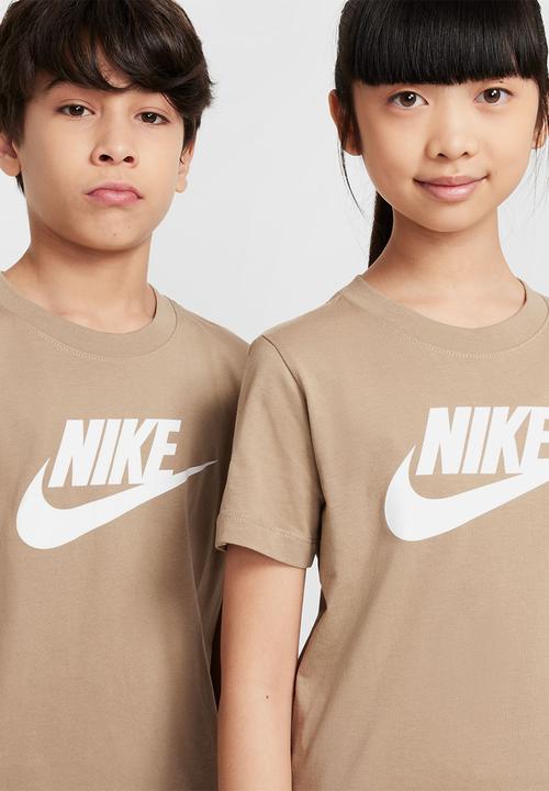 Nike - Kids Nike Sportswear futura t-shirt