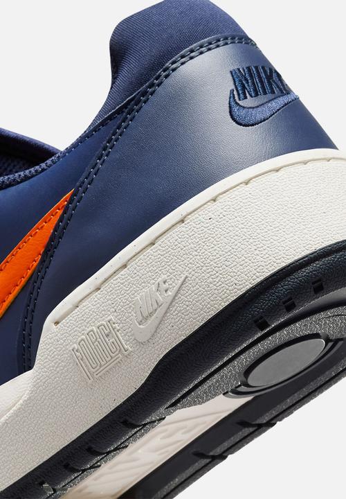 Nike - Full Force Low