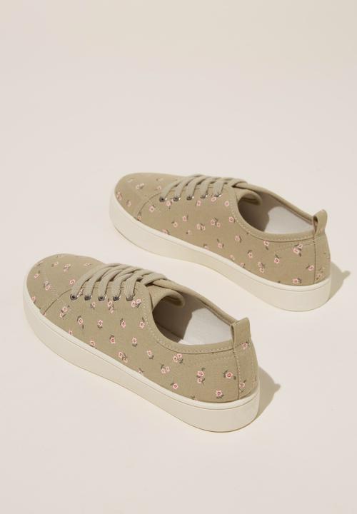 Cotton On - Saylor lace up plimsoll - sage ditsy floral